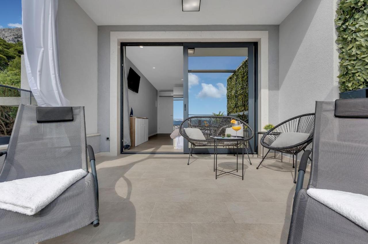 Apartments Lucky Brela Exterior photo